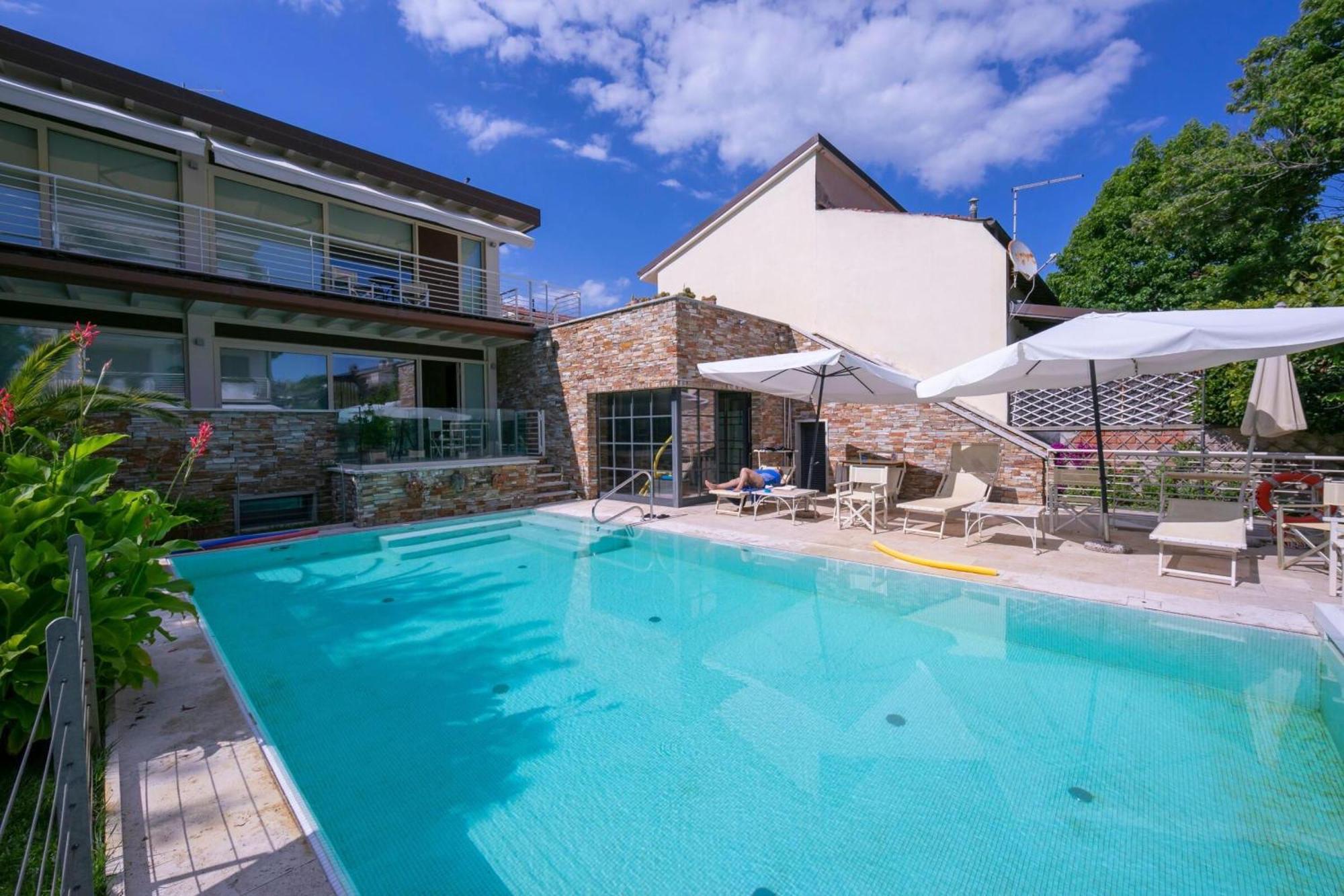 Il Bacco Few Steps From Sea - Happy Apartment Lido di Camaiore